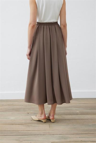 RINA CREPE 3 PLEATED SKIRT TAUPE