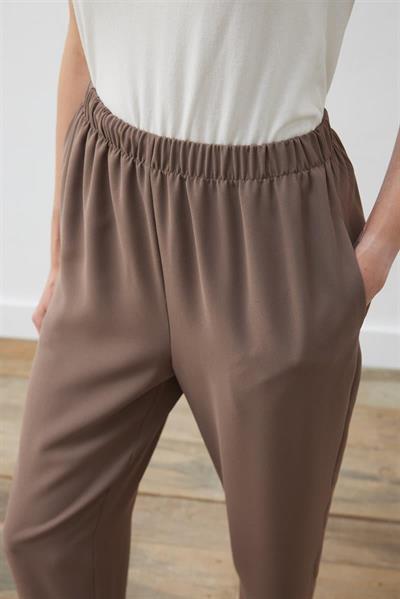RINA CREPE DOUBLE HEM PANTS TAUPE