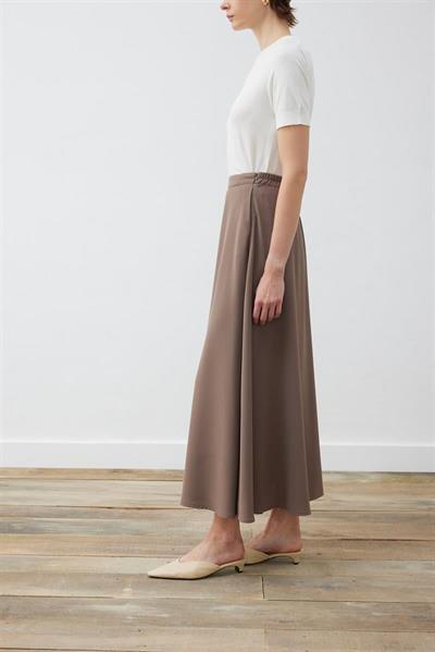 RINA CREPE FLARED SKIRT TAUPE