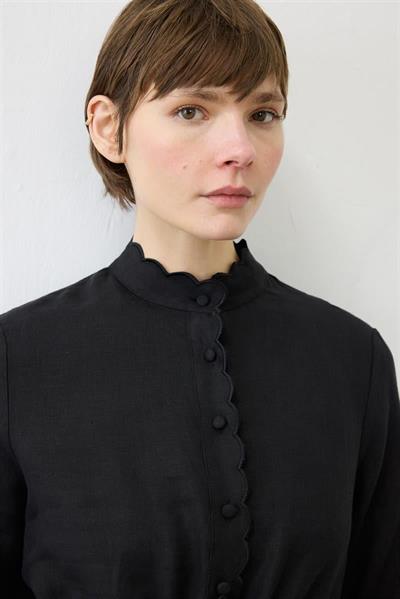 ROMANCE 100% LINEN CUT OUT DRESS BLACK