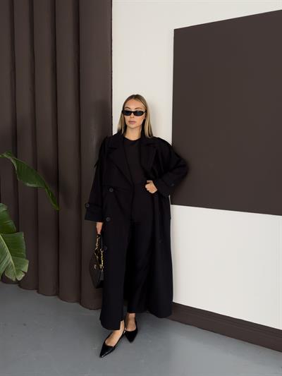 Charlotte Trench - Siyah