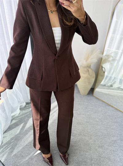 Premium Belden Oturtmalı Blazer Takım Kahverengi 