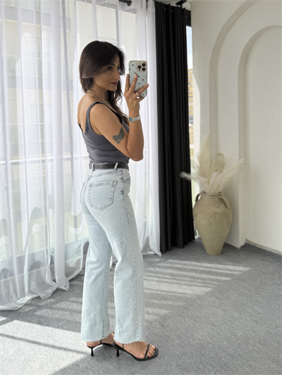 Rena Kemerli Jean Buzmavi