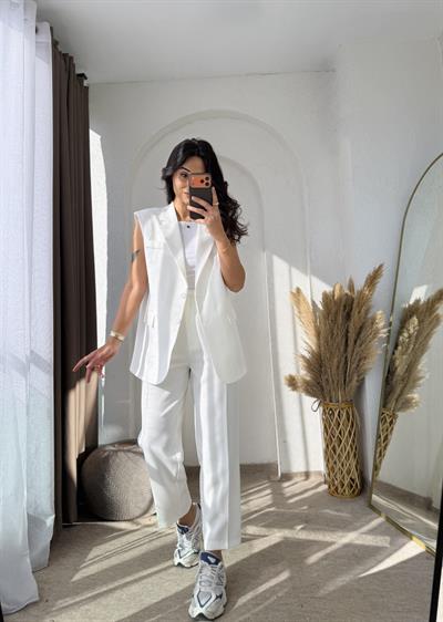 Zara Model Vatkalı Yelek Takım Beyaz