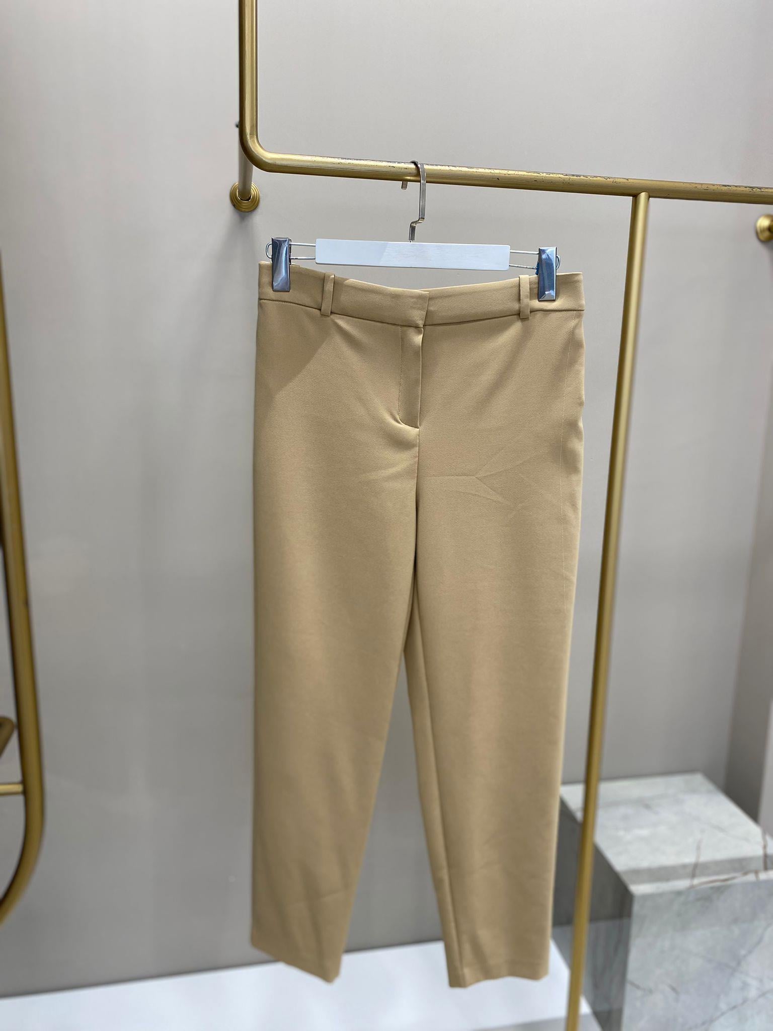 İPEKYOL DAR KESİM ESNEK PANTOLON