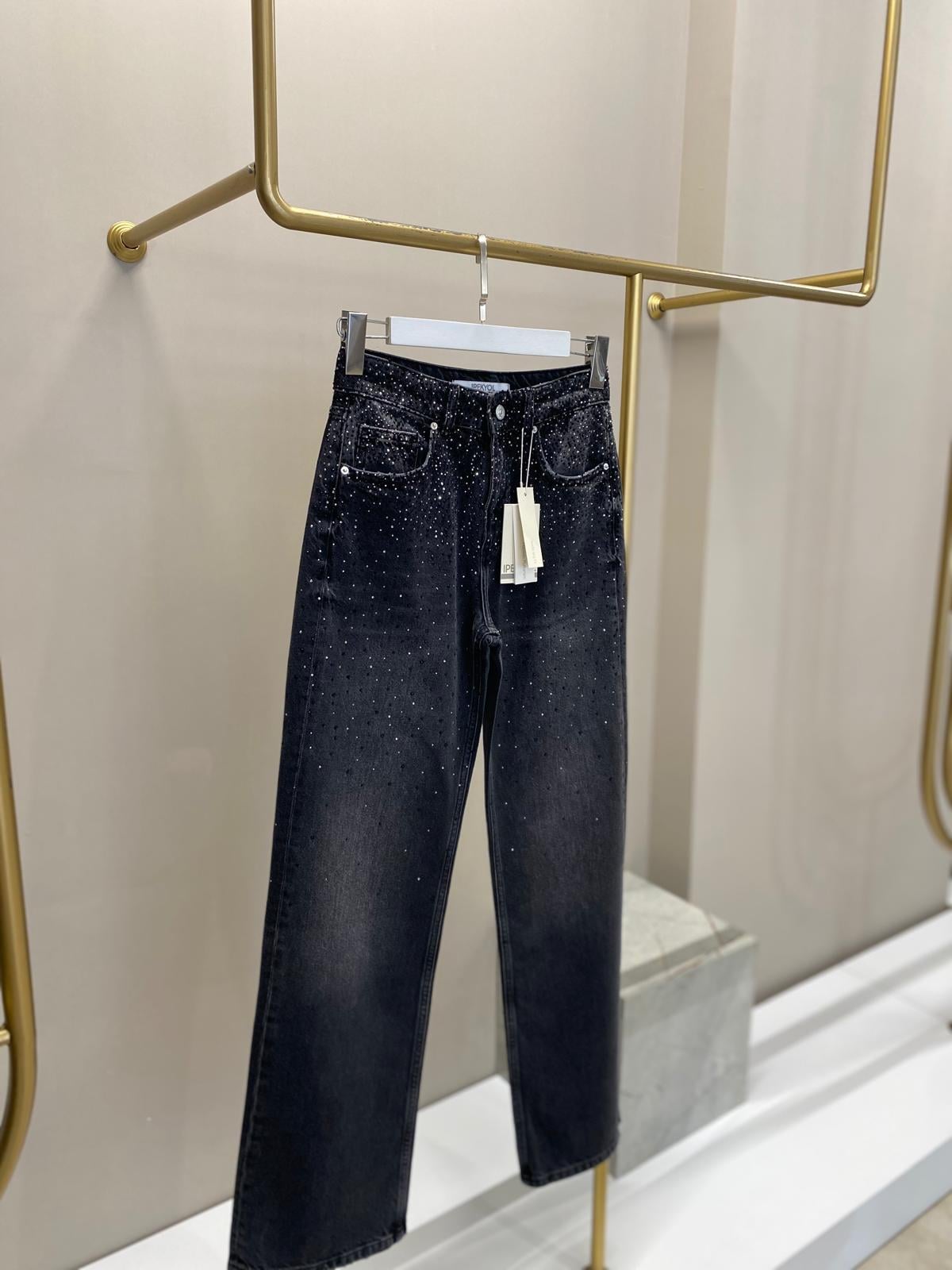 İPEKYOL TAŞ DETAYLI SİYAH JEAN