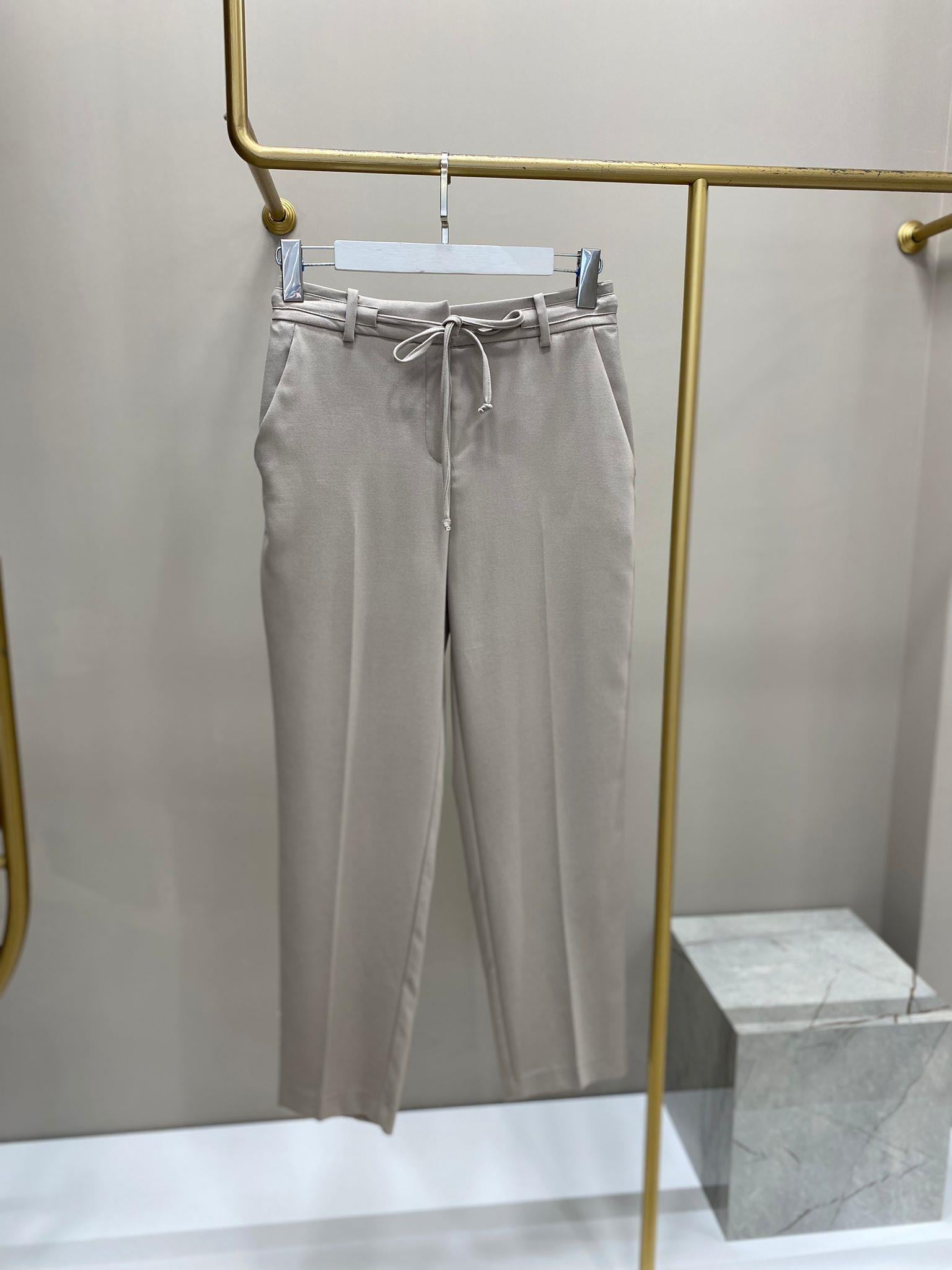 İPEKYOL TSŞ RENGİ PANTOLON