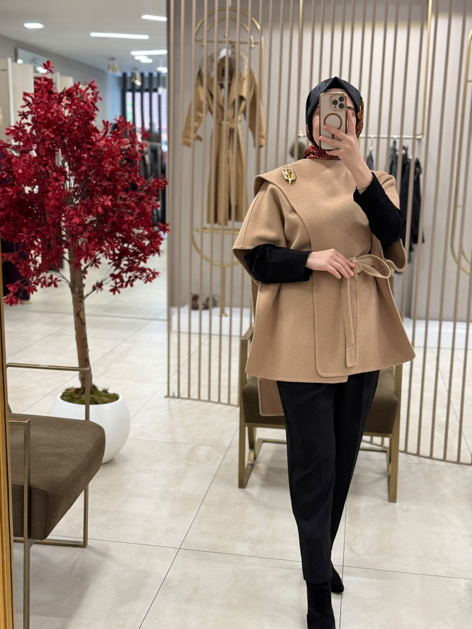 VENÖVE CAROLİNE CAMEL KABAN