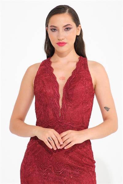 Bordo Sırt Dekolteli Halter Yaka Abiye