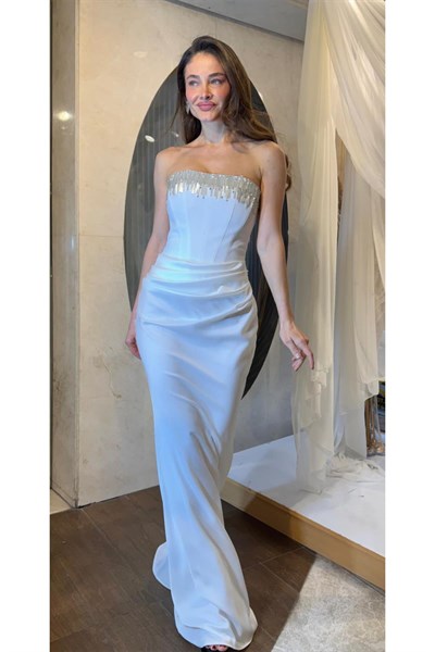 Ekru Yakası İşlemeli Üstü Krep Altı Saten Abiye