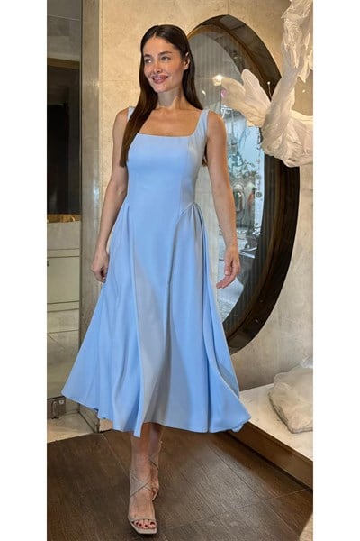 Mavi Kalın Askılı Midi Boy Abiye