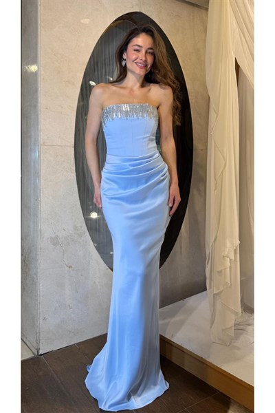 Mavi Yakası İşlemeli Üstü Krep Altı Saten Abiye