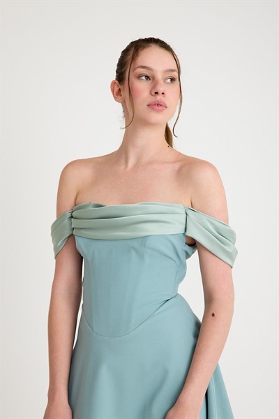 Mint Drapeli Madonna Yaka Kısa Abiye Elbise