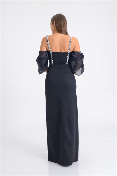 Siyah Askılı Yırtmaçlı Abiye Elbise