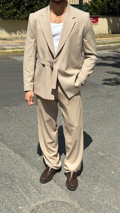 Oversize Kemer Detaylı Kruvaze Blazer Takım -Krem