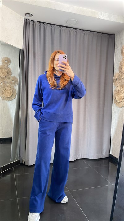 Kapüşonlu Spor Yumoş Takım