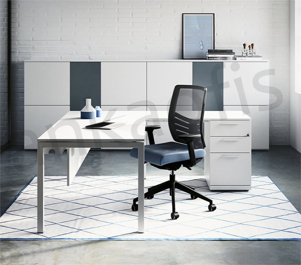 Karem Etajerli Çalışma Masası