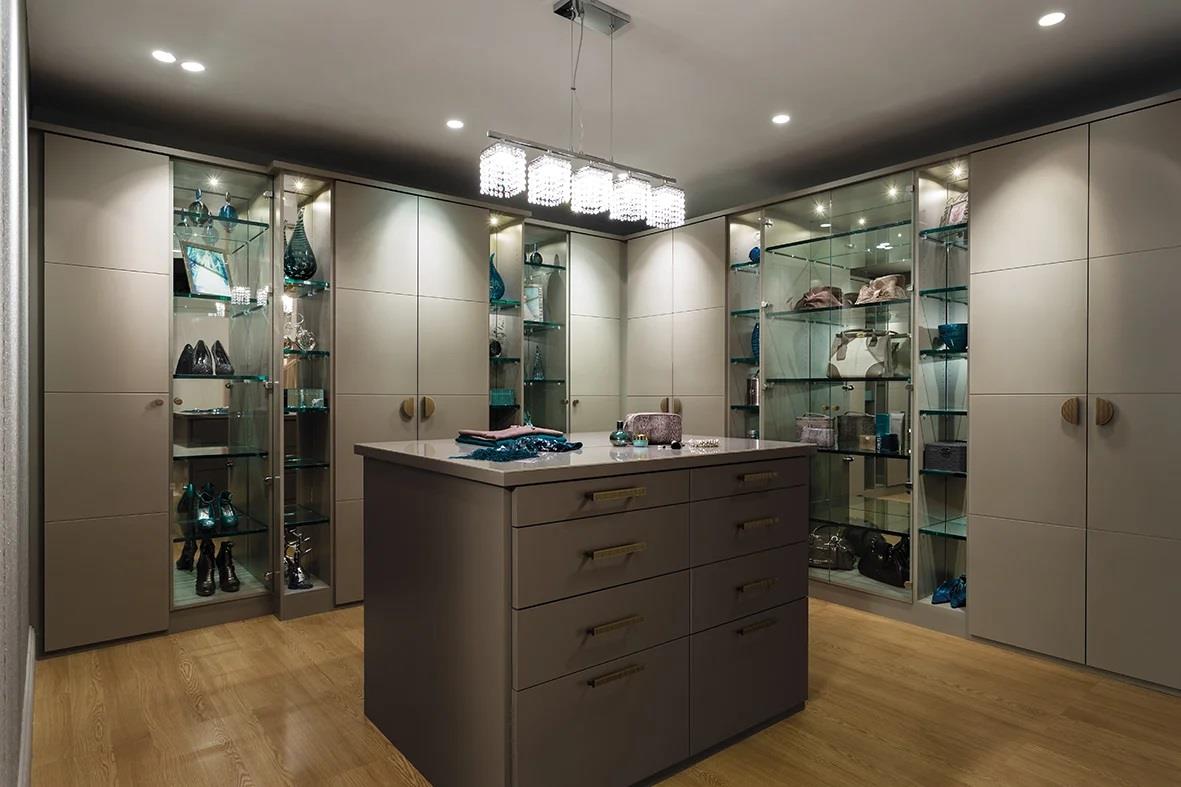 Glass Giyinme Odası Modelleri
