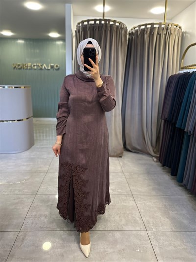 LissMore Eteği Dantelli İpek Qupra Elbise Kahverengi 6490