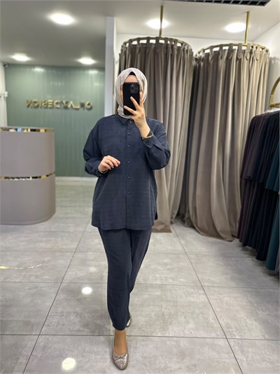 Nuss Çift Cep Detay Kendinden Desenli Takım Lacivert 27K 1092
