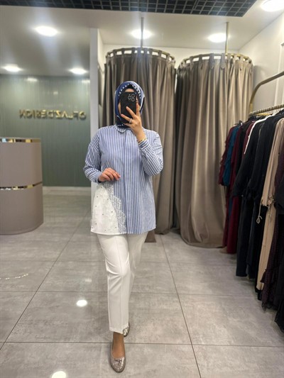 Nuss Dantel Detay Düğmeli Tunik Mavi 26Y 3007 