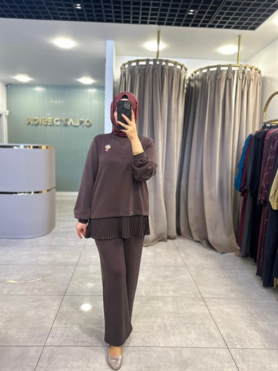 Nuss Eteği Pliseli Takım Kahverengi 26Y 1079  