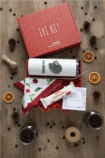 Aslan Hediye Kutusu - Kişiye Özel Pipetli Çelik Termos, Fular, Çikolata Ferrero Rocher Raffaello