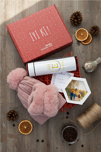 Baş Harf Hediye Kutusu - Kişiye Özel Dijital Göstergeli Termos, Kulaklık, Bere, Altıgen Fotoğraf Çerçevesi