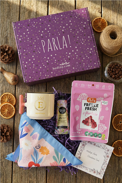 Baş Harf Hediye Kutusu - Kişiye Özel T Kupa, Pols, Fular, El Kremi