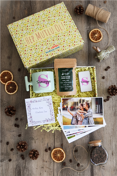 Baş Harf ve İsim Hediye Kutusu - Kişiye Özel T Pastel Kupa, Filtre Kahve, Çakmak, Fotoğraf 10 Adet