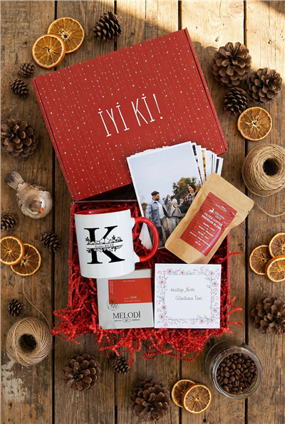 Baş Harf ve İsim Hediye Kutusu - Kişiye Özel Kupa Standart, Filtre Kahve, Melodi Çikolata, Fotoğraf 12 Adet