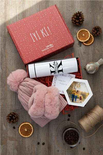 Baş Harf ve İsim Hediye Kutusu - Kişiye Özel Dijital Göstergeli Termos, Kulaklık, Bere, Altıgen Fotoğraf Çerçevesi