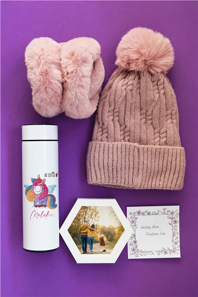 Be Cutie Unicorn  Hediye Kutusu - Kişiye Özel Dijital Göstergeli Termos, Kulaklık, Bere, Altıgen Fotoğraf Çerçevesi