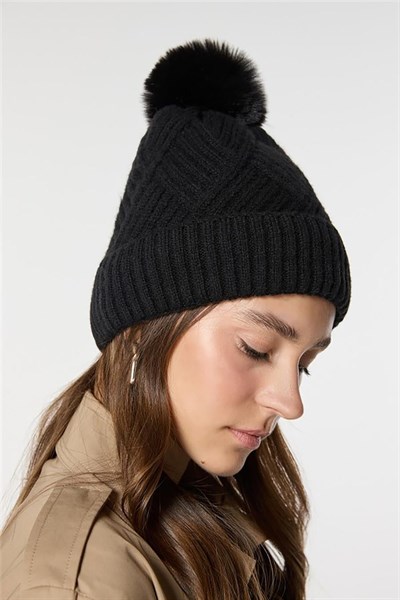 Beden Eğitimi Öğretmeni Hediye Kutusu - Kişiye Özel Lüks Fincan, Bere, Eldiven, Mum, Fotoğraf 10 Adet