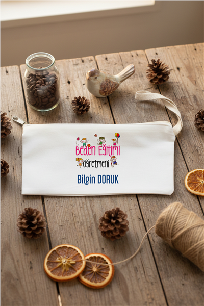 Beden Eğitimi Öğretmeni Hediye Kutusu - Anı Defteri, Fotoğraf 10 Adet, Bez Kalemlik, Baston Şeker, Onefis Sade Çikolata Parçalı Cookie 4 adet