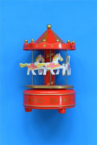 Beden Eğitimi Öğretmeni Hediye Kutusu - Kişiye Özel T Kupa, Atlı Karınca Müzik Kutusu, Peluş Anahtarlık