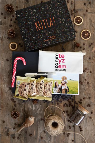 Canım Teyzem Hediye Kutusu - Anı Defteri, Fotoğraf 10 Adet, Bez Kalemlik, Baston Şeker, Onefis Sade Çikolata Parçalı Cookie 4 adet