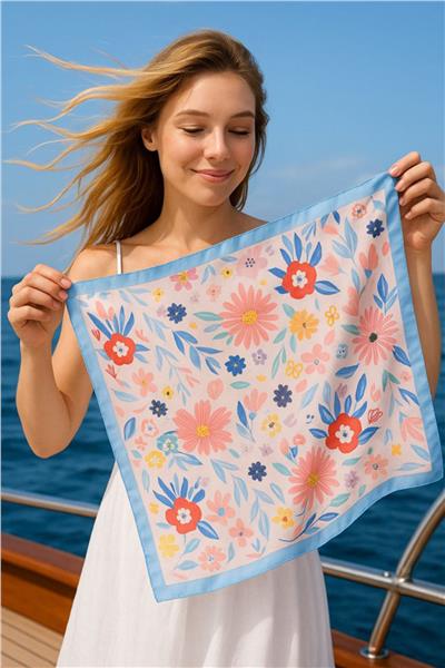 Çiçek Desenli Bebe Mavi Saten Bandana Fular