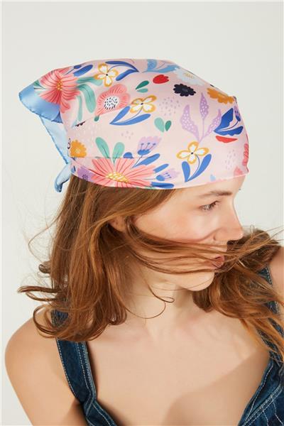 Çiçek Desenli Bebe Mavi Saten Bandana Fular