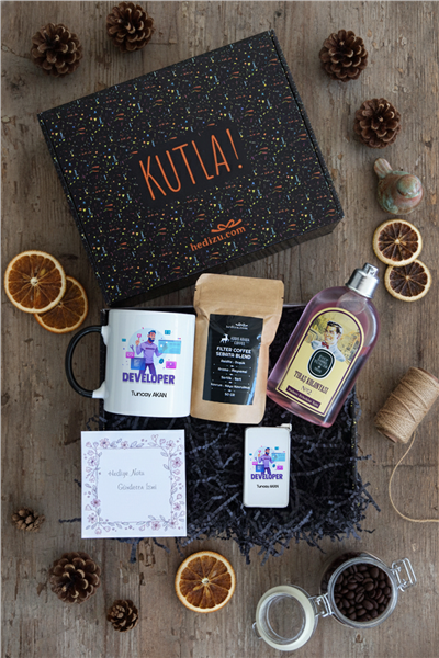Developer Hediye Kutusu - Kişiye Özel Kupa Standart, Traş Kolonyası, Çakmak, Filtre Kahve