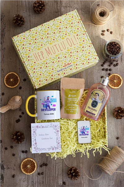 Developer Hediye Kutusu - Kişiye Özel Kupa Standart, Traş Kolonyası, Çakmak, Filtre Kahve