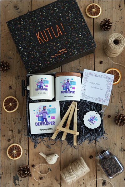 Developer Hediye Kutusu - Kişiye Özel T Kupa, Seramik Kalemlik, Dekoratif Taş İsimlik, Güneş Anahtarlık