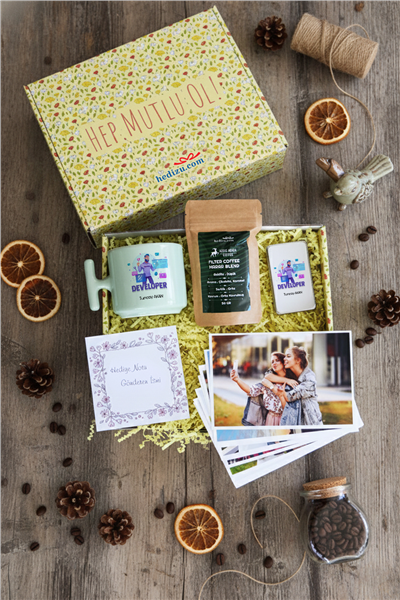 Developer Hediye Kutusu - Kişiye Özel T Pastel Kupa, Filtre Kahve, Çakmak, Fotoğraf 10 Adet