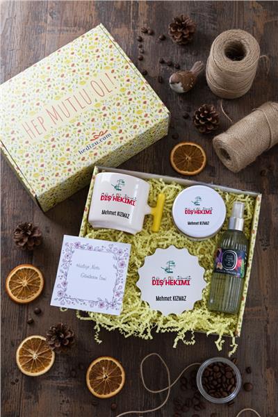 Diş Hekimi Hediye Kutusu - Kişiye Özel T Kupa, Kolonya, Bardak Altlığı, Mum