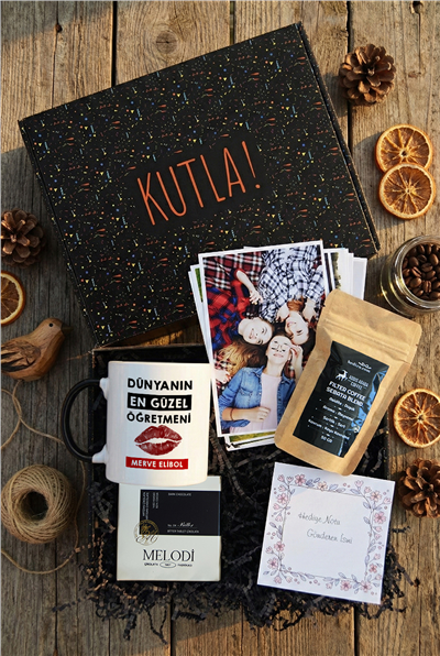 Dünyanın En Güzel Öğretmeni Hediye Kutusu - Kişiye Özel Kupa Standart, Filtre Kahve, Melodi Çikolata, Fotoğraf 12 Adet