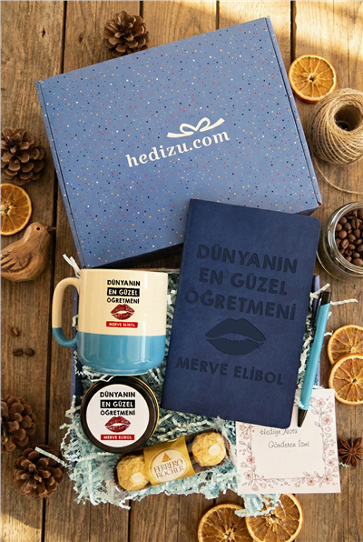 Dünyanın En Güzel Öğretmeni Hediye Kutusu - Kişiye Özel Pro Kupa, Defter, Mum, Çikolata Ferrero Rocher 3lü, Kalem