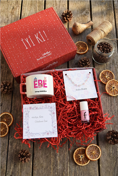 Ebe Hediye Kutusu - Kişiye Özel Lüks Fincan, Bileklik, Oje
