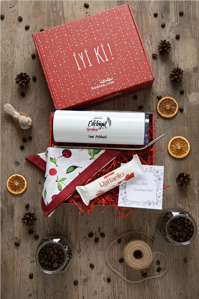 Edebiyat Öğretmeni Hediye Kutusu - Kişiye Özel Pipetli Çelik Termos, Fular, Çikolata Ferrero Rocher Raffaello
