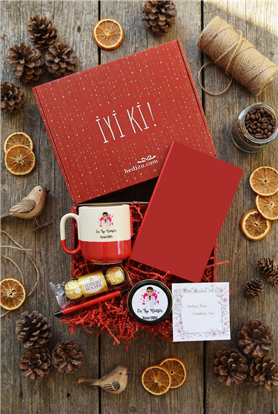 En İyi Doktor Hediye Kutusu - Kişiye Özel Pro Kupa, Defter, Mum, Çikolata Ferrero Rocher 3lü, Kalem