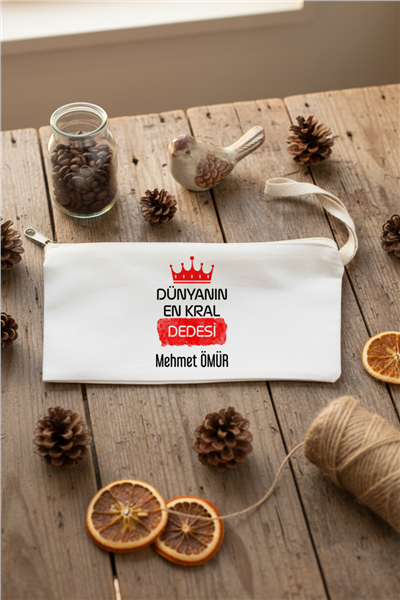 En Kral Dede Hediye Kutusu - Anı Defteri, Fotoğraf 10 Adet, Bez Kalemlik, Baston Şeker, Onefis Sade Çikolata Parçalı Cookie 4 adet